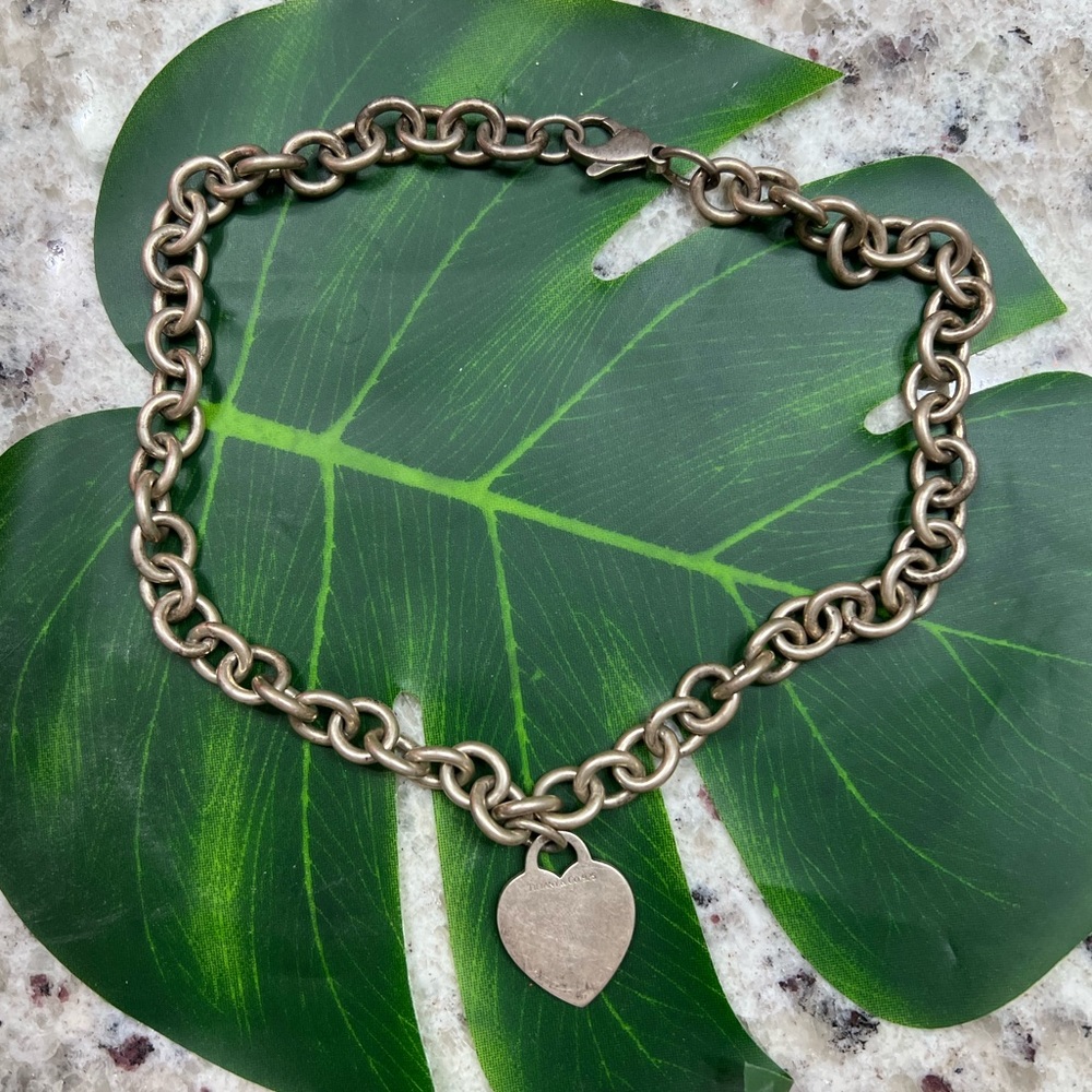 Tiffany & Co. heart tag choker
